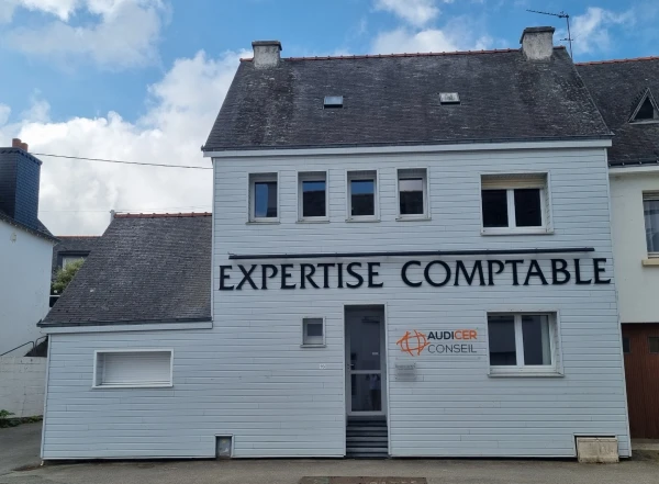 La devanture de l'agence audicer conseil à Belz pour vous accueillir et vous conseiller du lundi au vendredi